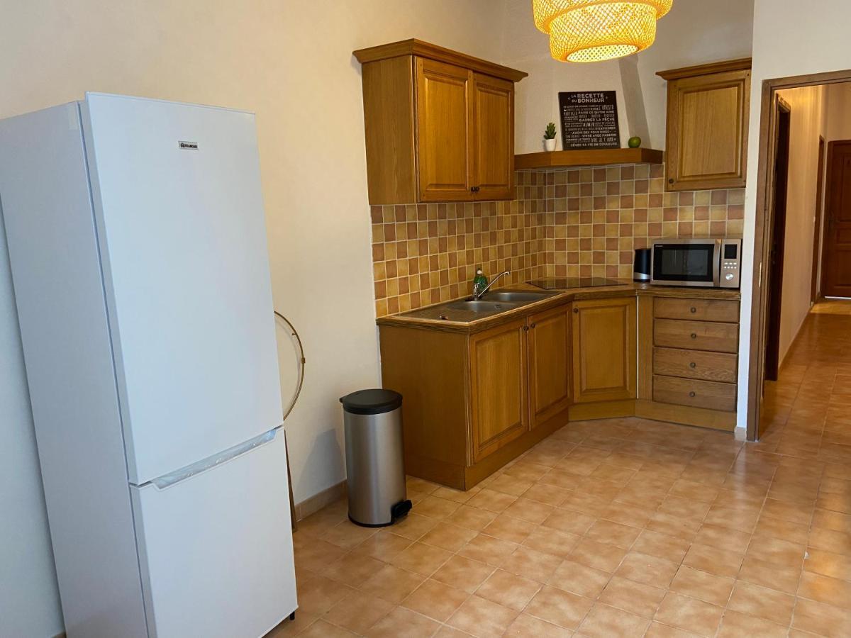 Très beau appartement au centre historique de Riez Esterno foto